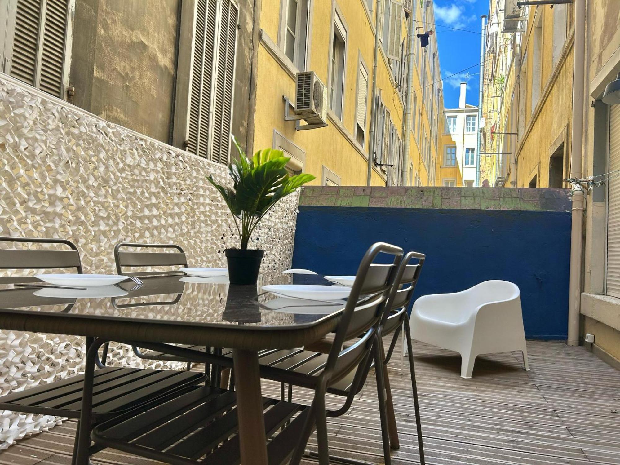 Chez Marie Et Romain- Appartement De Charme Au Coeur De La Joliette Proche Panier Centre Ville Marseilles Buitenkant foto